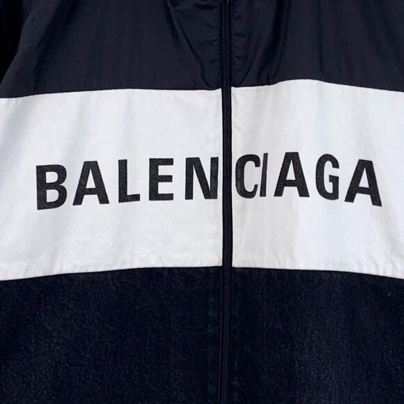 Balenciaga Two-Tone Logo Printed Cotton Long-Sleeve Zipper Jacket Black/White Si - Picture 6 of 8